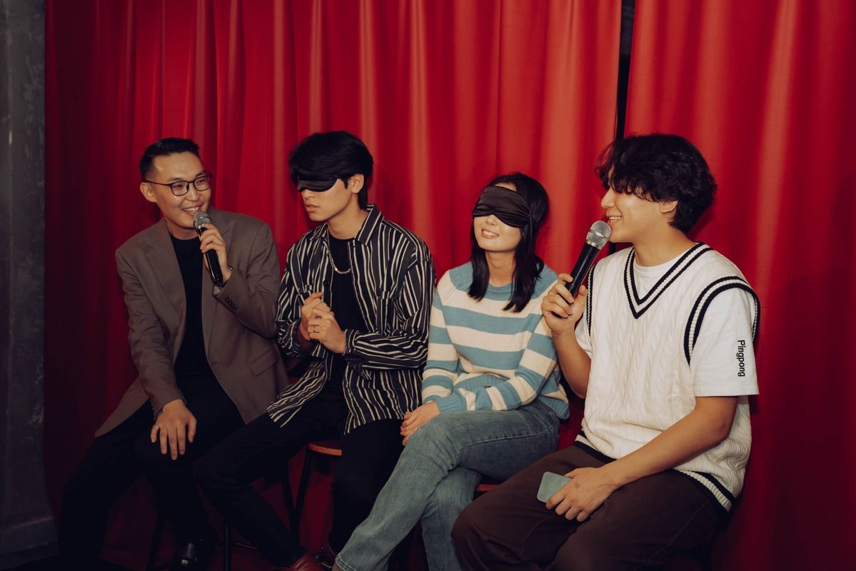 Clap Comedy Club blind date event audience laughing and enjoying the show